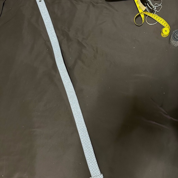 EUC: Women’s Embellished White Belt - Picture 4 of 6